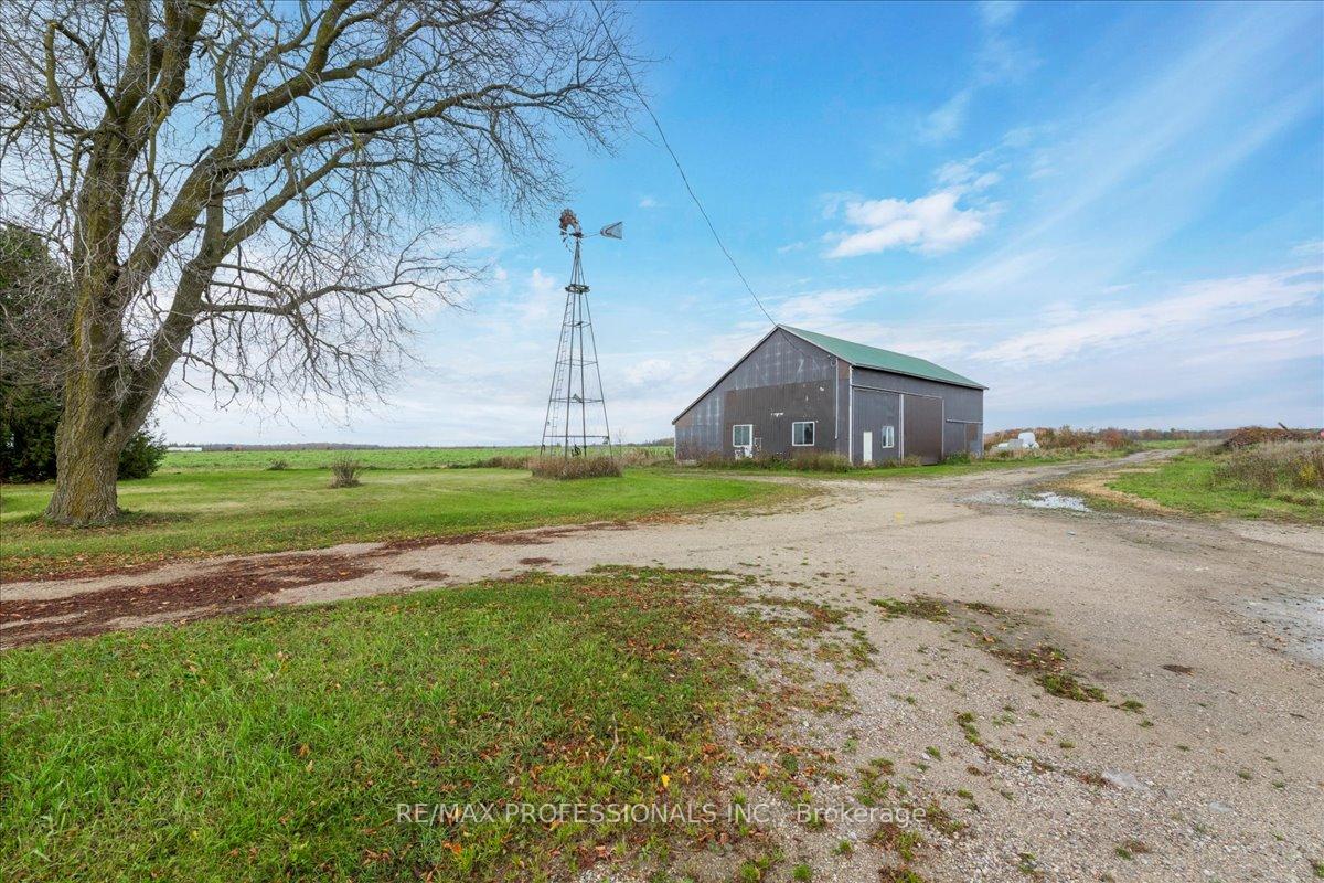 Photo 29 of 100 Tiny Flos Townline, Tiny, Rural Tiny — HOMEH