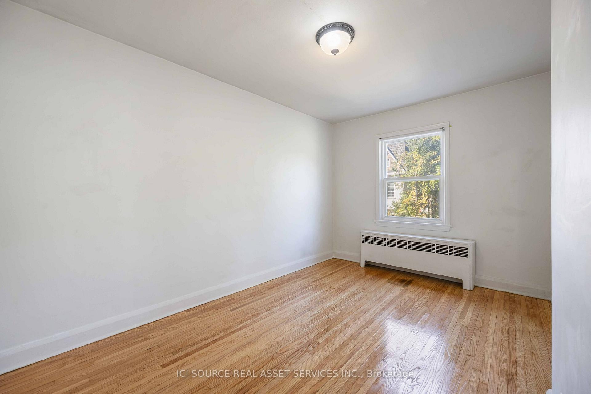 Photo 14 of Unit 3, 112 Eastwood Road, Toronto, Woodbine Corridor — HOMEH
