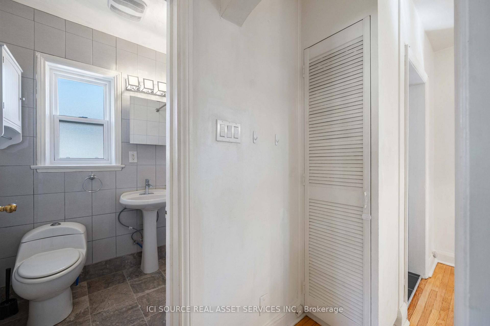Photo 18 of Unit 3, 112 Eastwood Road, Toronto, Woodbine Corridor — HOMEH