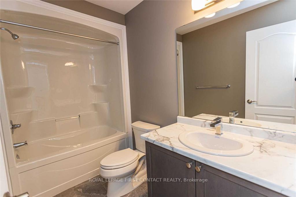 Photo 10 of 5 Bowman Crescent S, Thorold, Hurricane/Merrittville — HOMEH