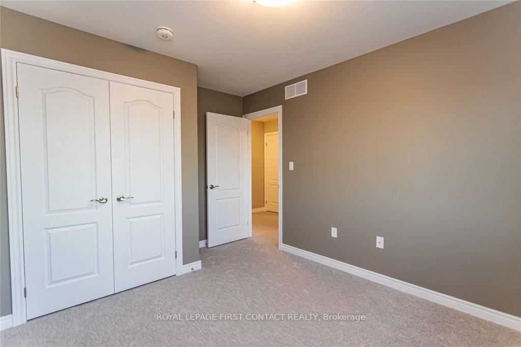 Photo 12 of 5 Bowman Crescent S, Thorold, Hurricane/Merrittville — HOMEH