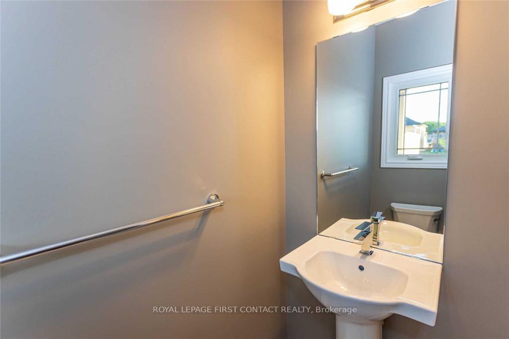 Photo 13 of 5 Bowman Crescent S, Thorold, Hurricane/Merrittville — HOMEH