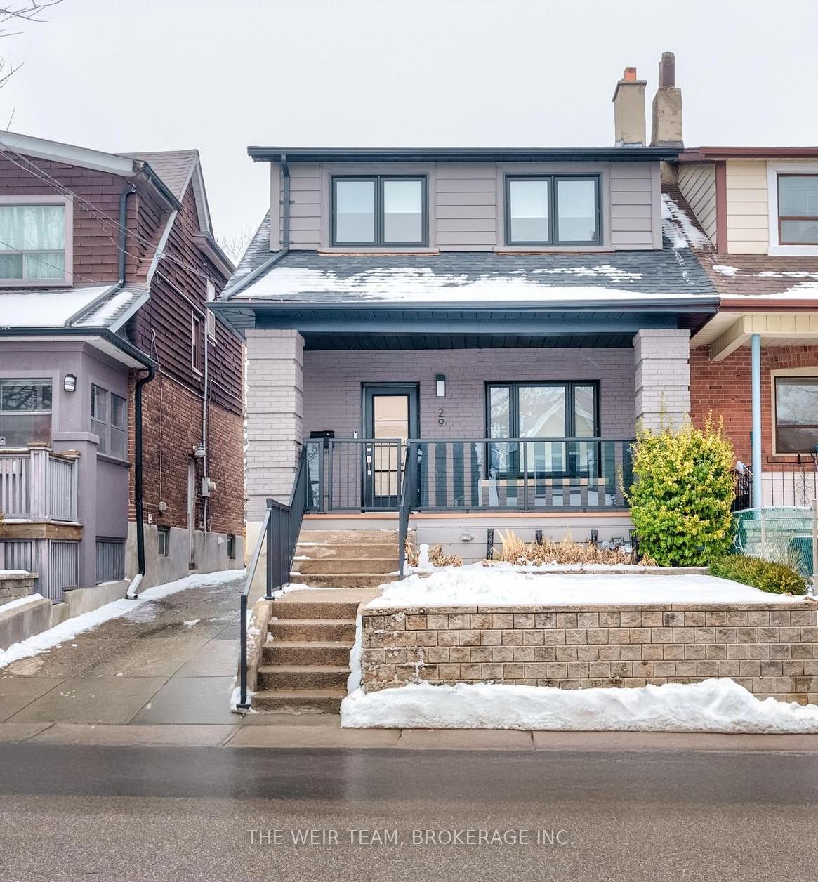 Front of 29 Oak Park Avenue