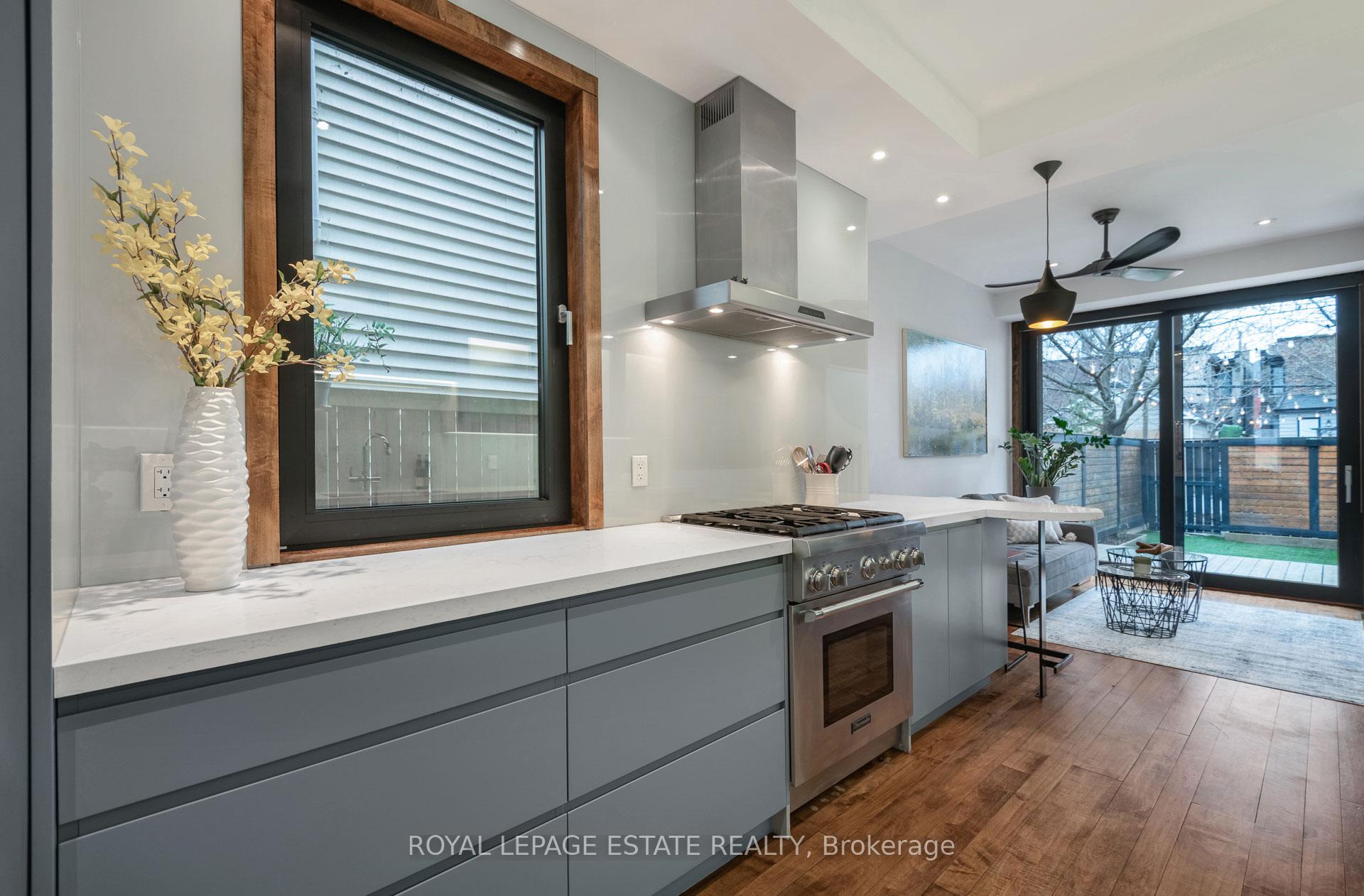 Photo 14 of 263 Booth Avenue, Toronto, South Riverdale — HOMEH