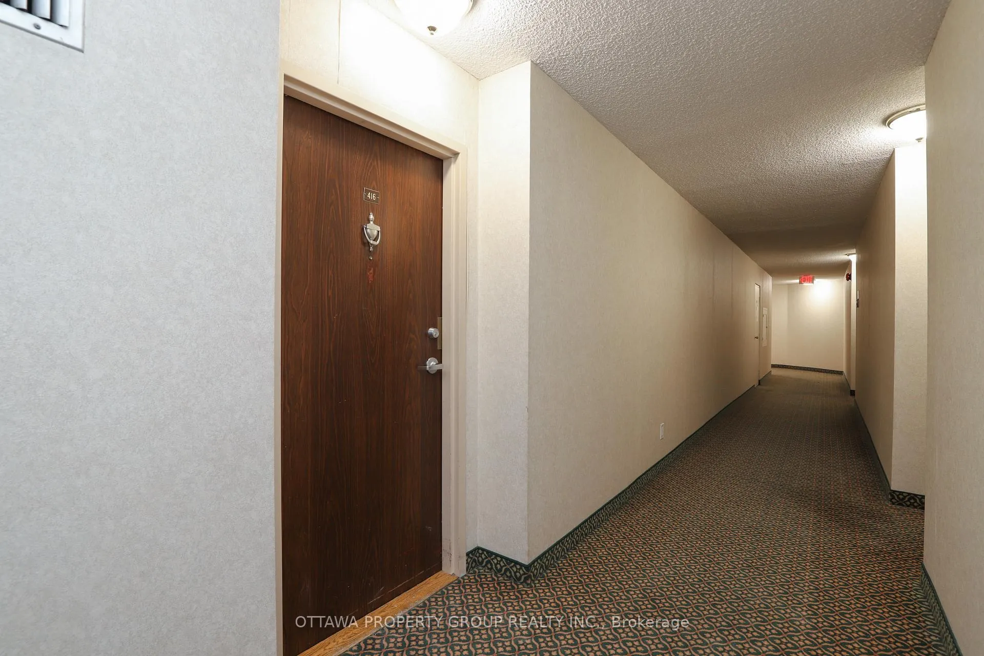 Photo 20 of Unit 416, 555 Brittany Drive, Ottawa, Viscount Alexander Park — HOMEH