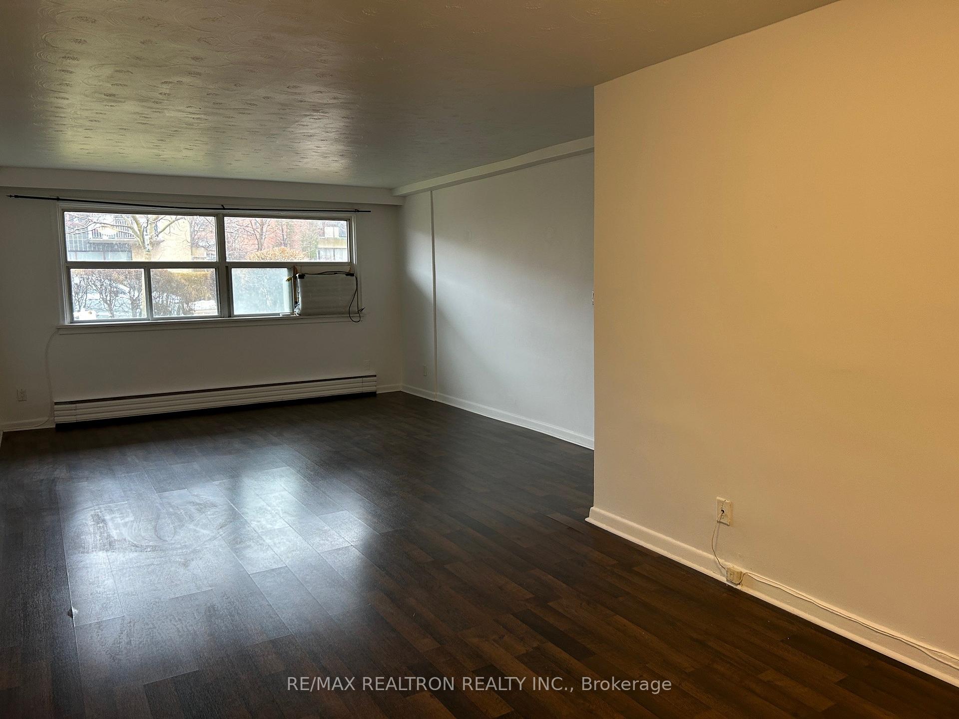 Photo 3 of Unit Unit 1, 20 Meadowbrook Road, Toronto, Englemount-Lawrence — HOMEH
