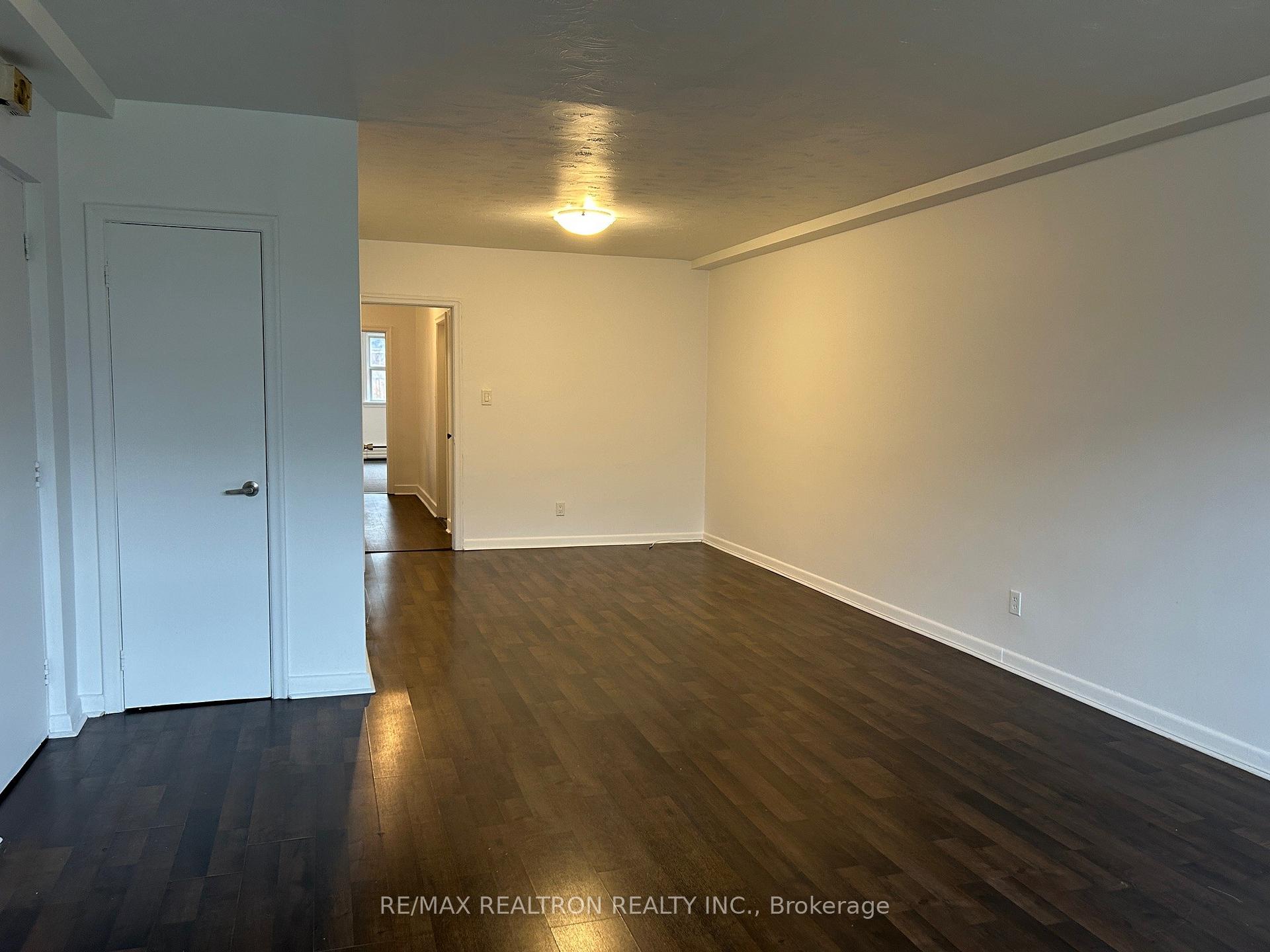 Photo 4 of Unit Unit 1, 20 Meadowbrook Road, Toronto, Englemount-Lawrence — HOMEH