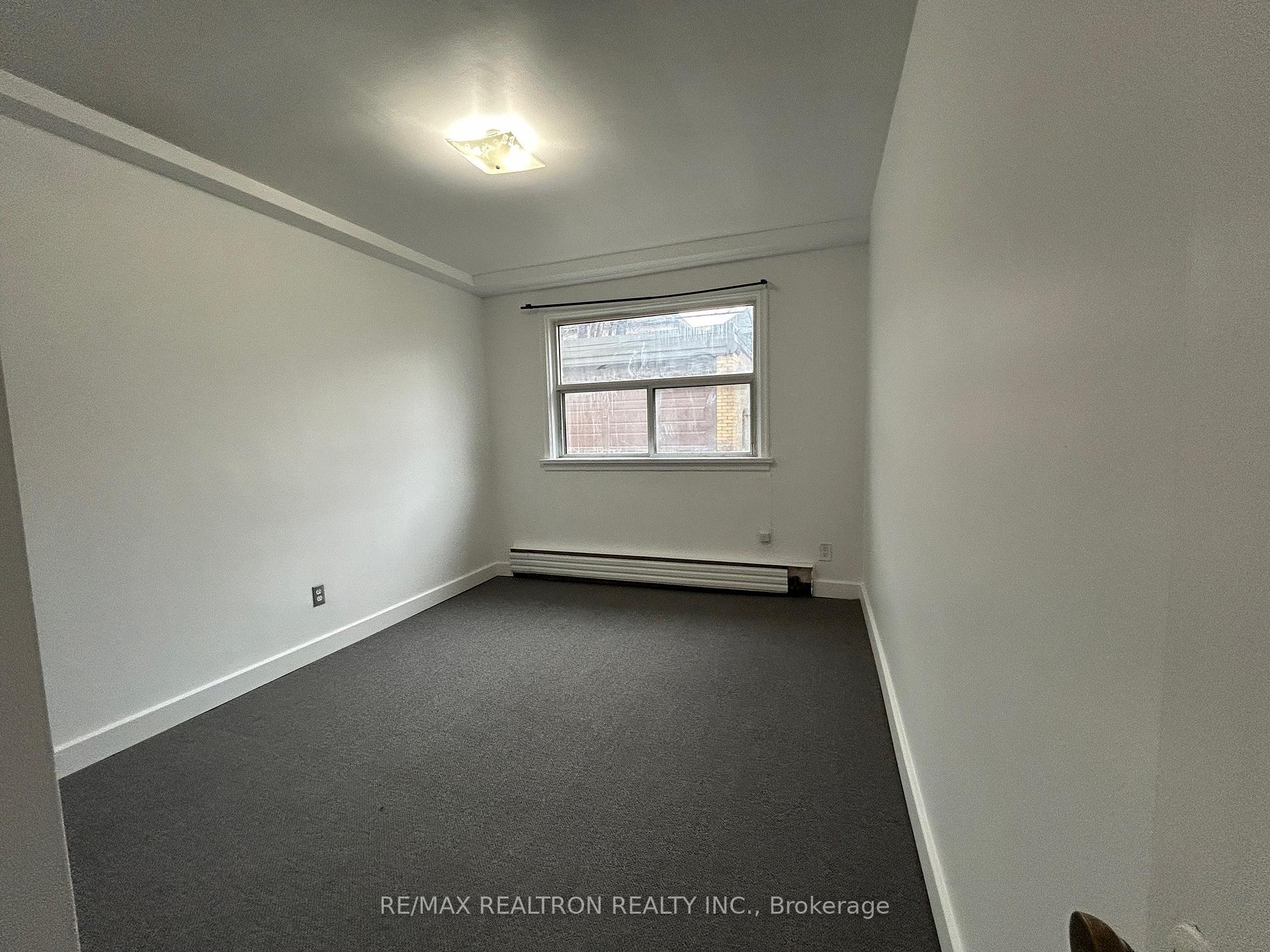 Photo 10 of Unit Unit 1, 20 Meadowbrook Road, Toronto, Englemount-Lawrence — HOMEH