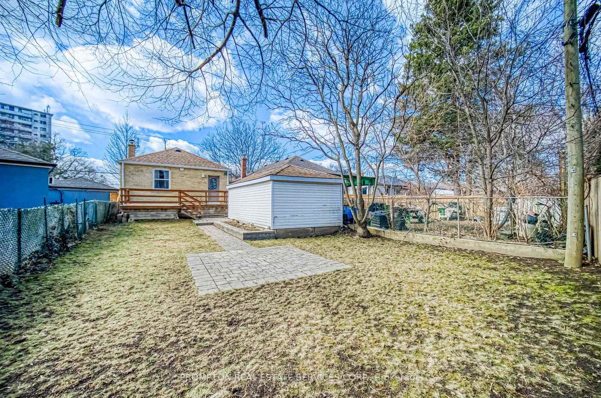 Photo 24 of 459 Dawes Road, Toronto, O'Connor-Parkview — HOMEH