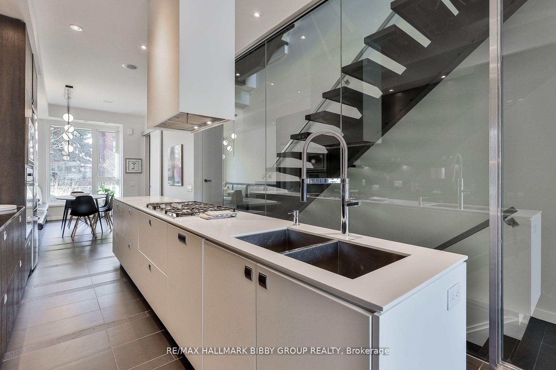 Photo 11 of 291 Roxton Road, Toronto, Palmerston-Little Italy — HOMEH