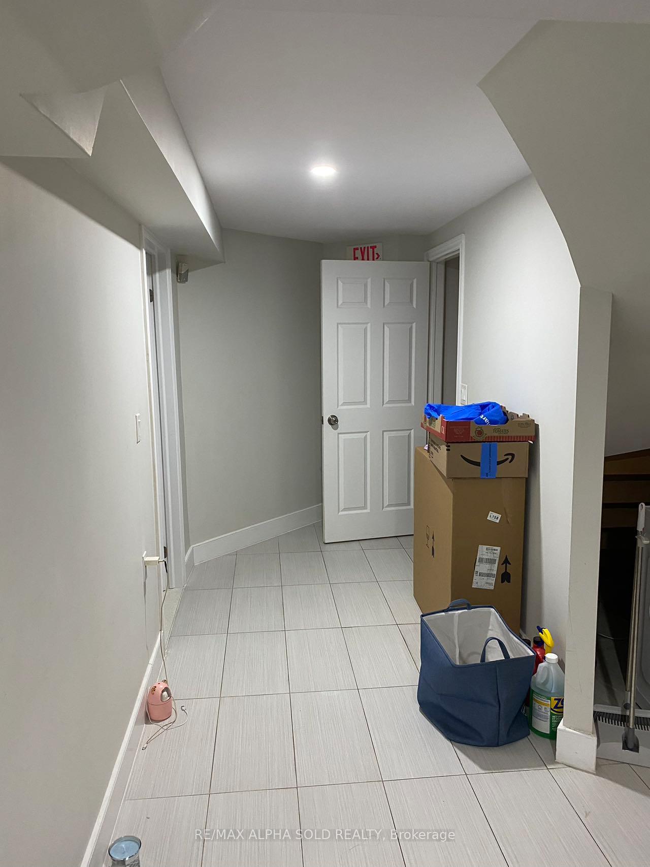Photo 17 of 97 Chapel Park Square, Scarborough, Steeles — HOMEH