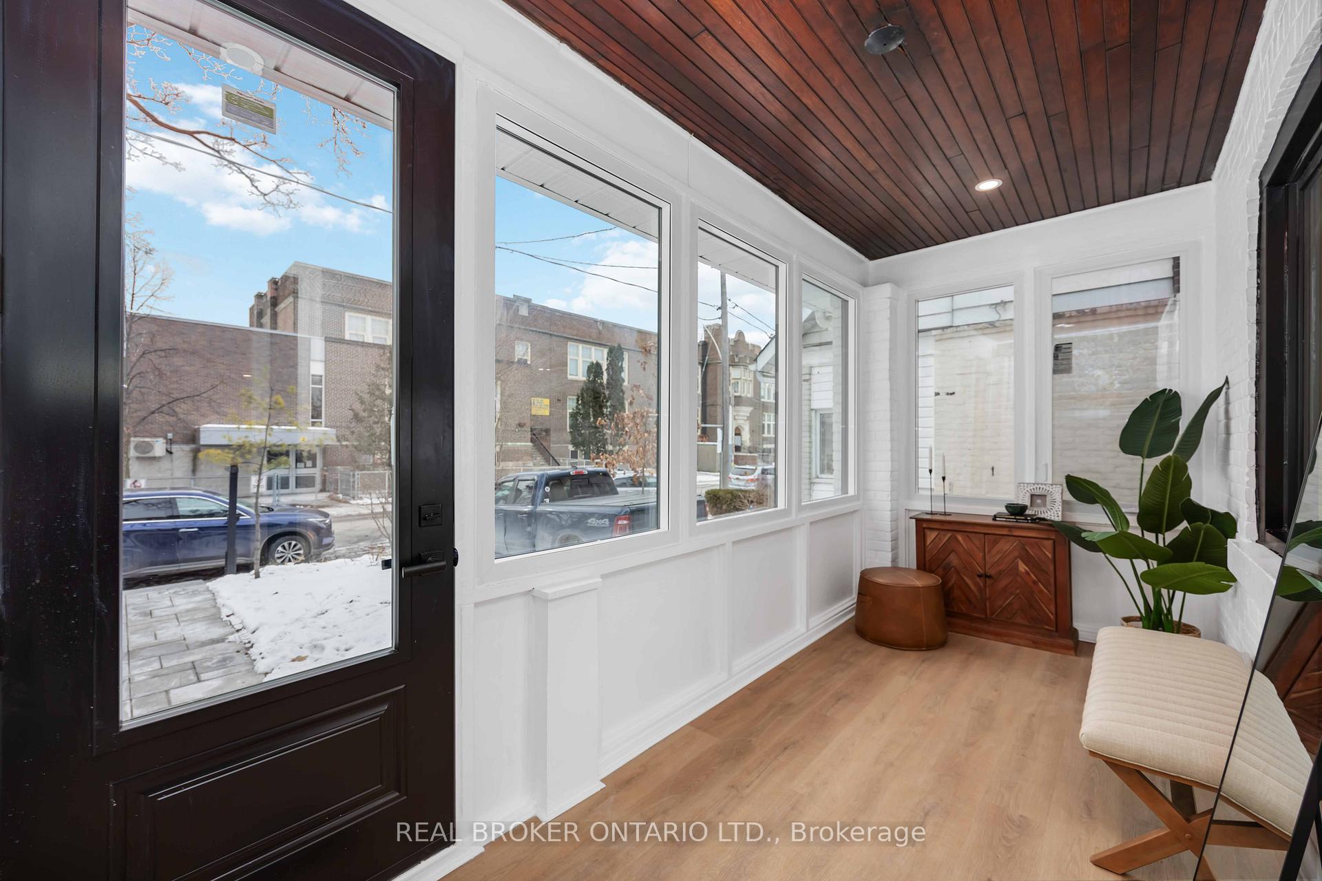 Photo 2 of 34 Earl Haig Avenue, Toronto, Woodbine Corridor — HOMEH