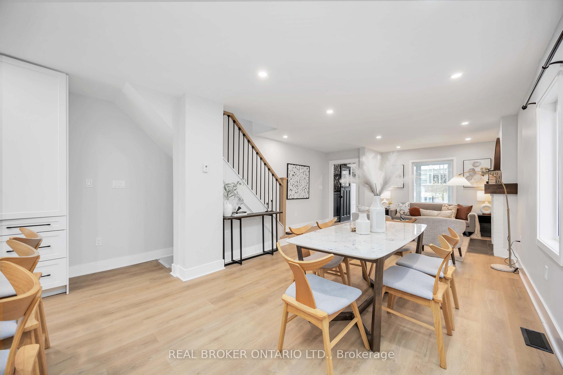 Photo 13 of 34 Earl Haig Avenue, Toronto, Woodbine Corridor — HOMEH
