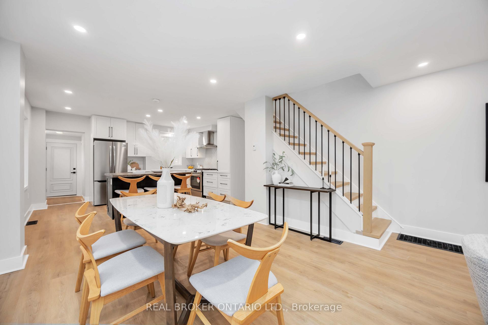 Photo 15 of 34 Earl Haig Avenue, Toronto, Woodbine Corridor — HOMEH