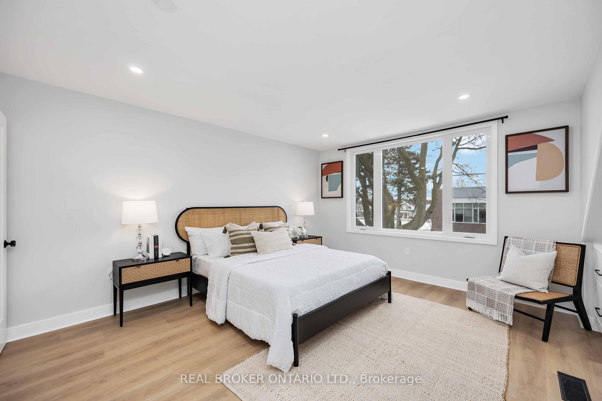 Photo 17 of 34 Earl Haig Avenue, Toronto, Woodbine Corridor — HOMEH