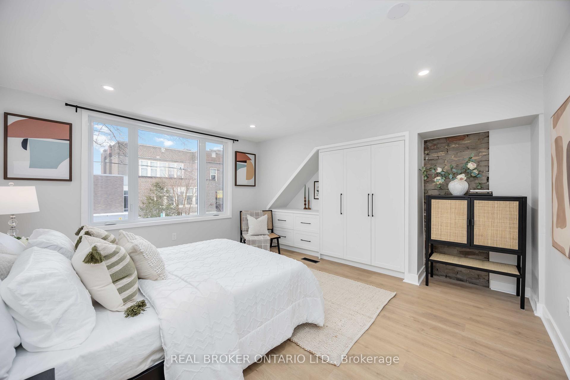 Photo 18 of 34 Earl Haig Avenue, Toronto, Woodbine Corridor — HOMEH