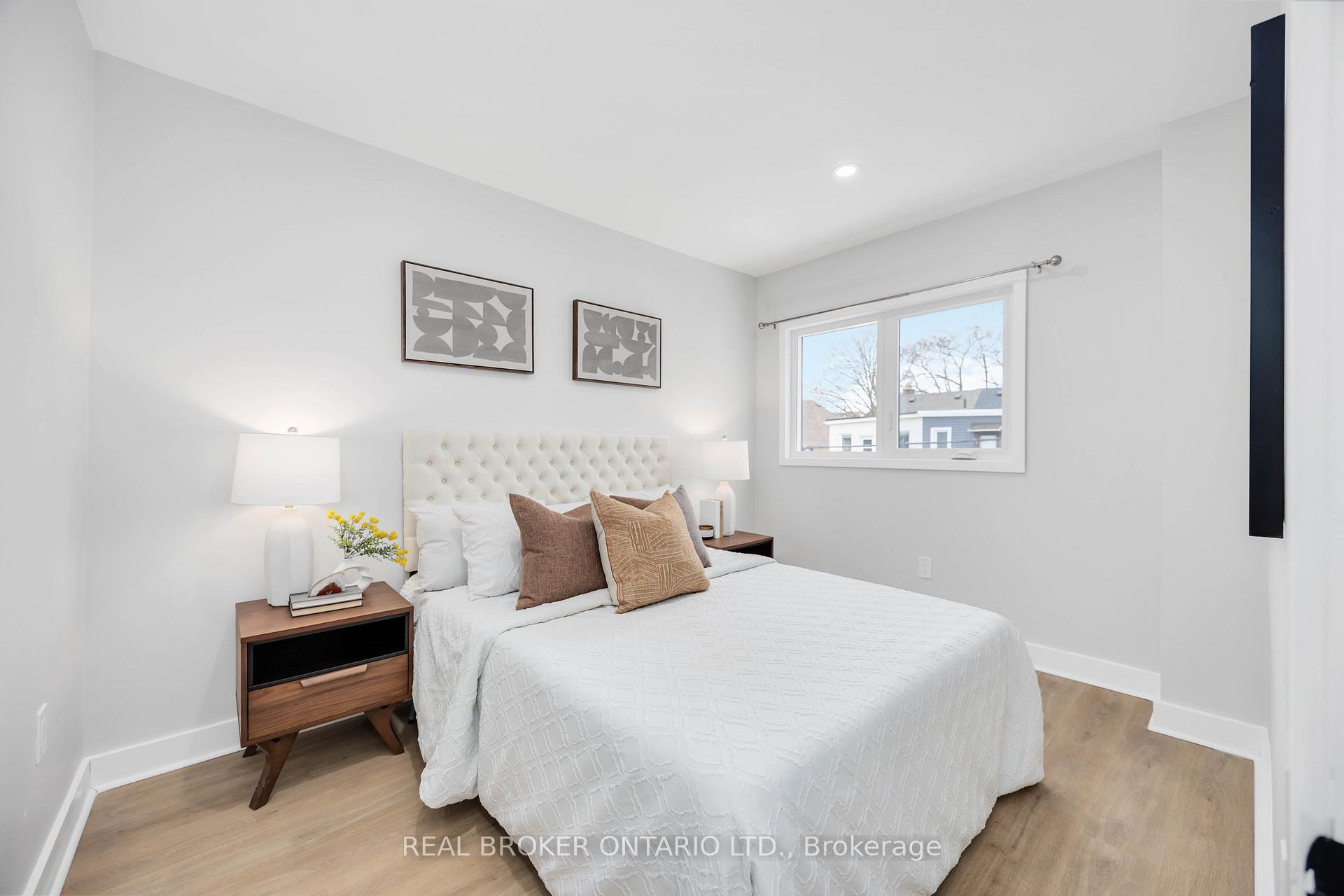 Photo 21 of 34 Earl Haig Avenue, Toronto, Woodbine Corridor — HOMEH