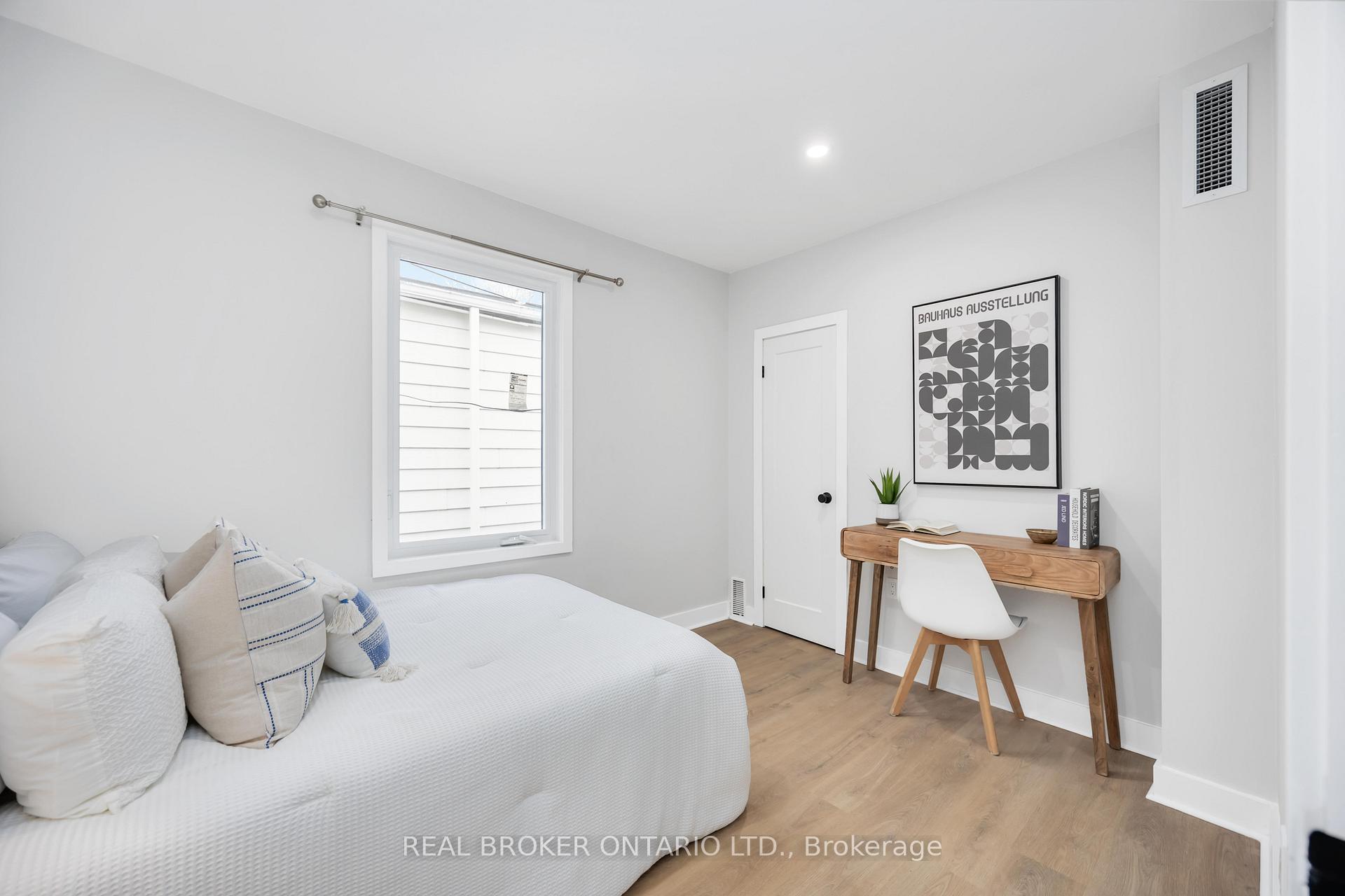 Photo 22 of 34 Earl Haig Avenue, Toronto, Woodbine Corridor — HOMEH
