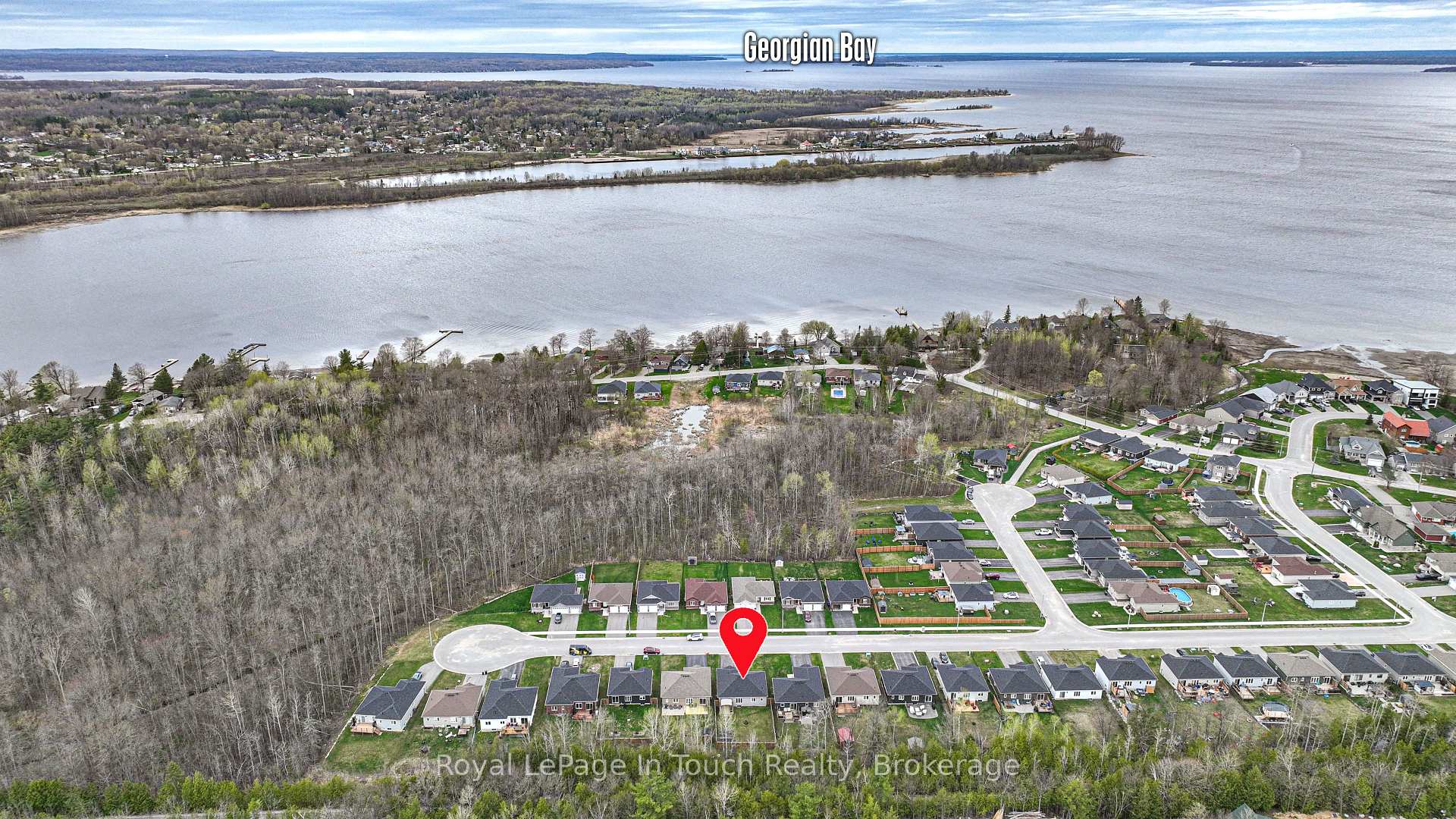 Photo 5 of 45 Ralph Dalton Boulevard, Tay, Victoria Harbour — HOMEH