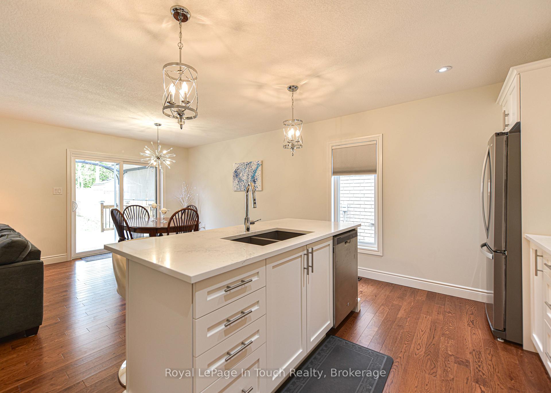 Photo 32 of 45 Ralph Dalton Boulevard, Tay, Victoria Harbour — HOMEH