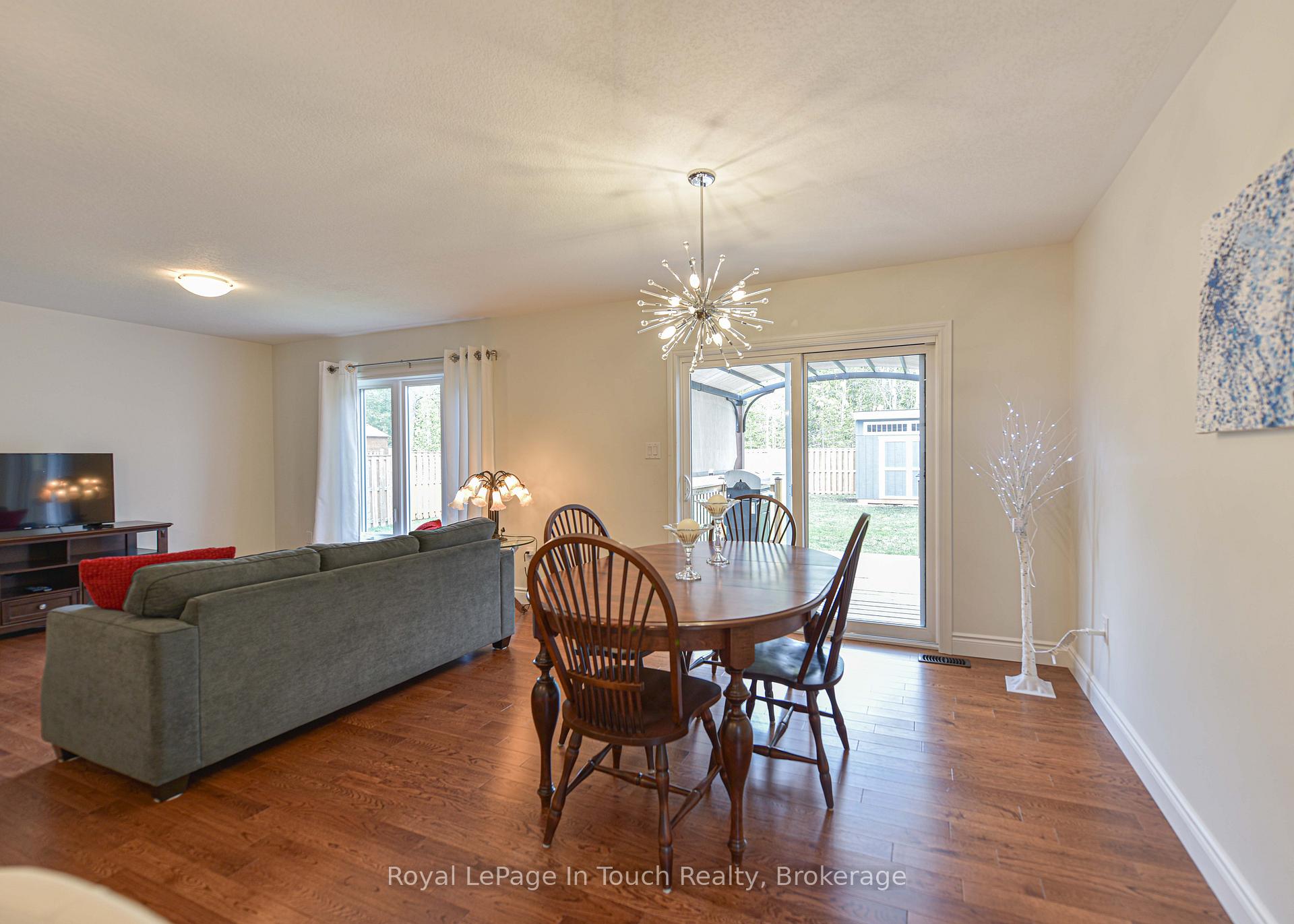 Photo 34 of 45 Ralph Dalton Boulevard, Tay, Victoria Harbour — HOMEH