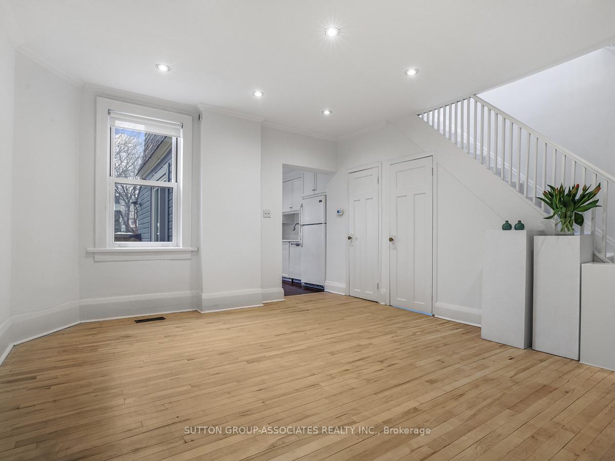 Photo 6 of 98 Maplewood Avenue, Toronto, Humewood-Cedarvale — HOMEH