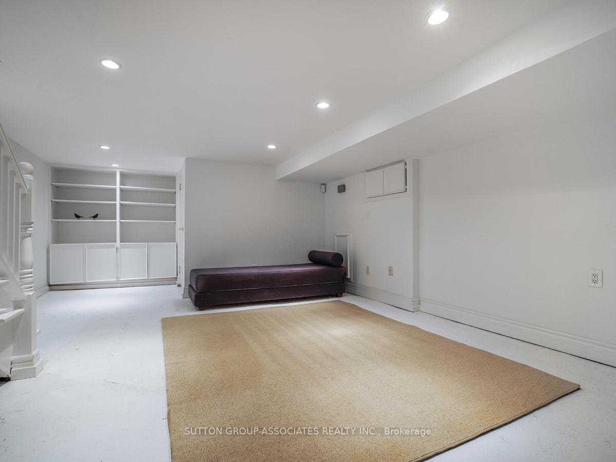 Photo 17 of 98 Maplewood Avenue, Toronto, Humewood-Cedarvale — HOMEH