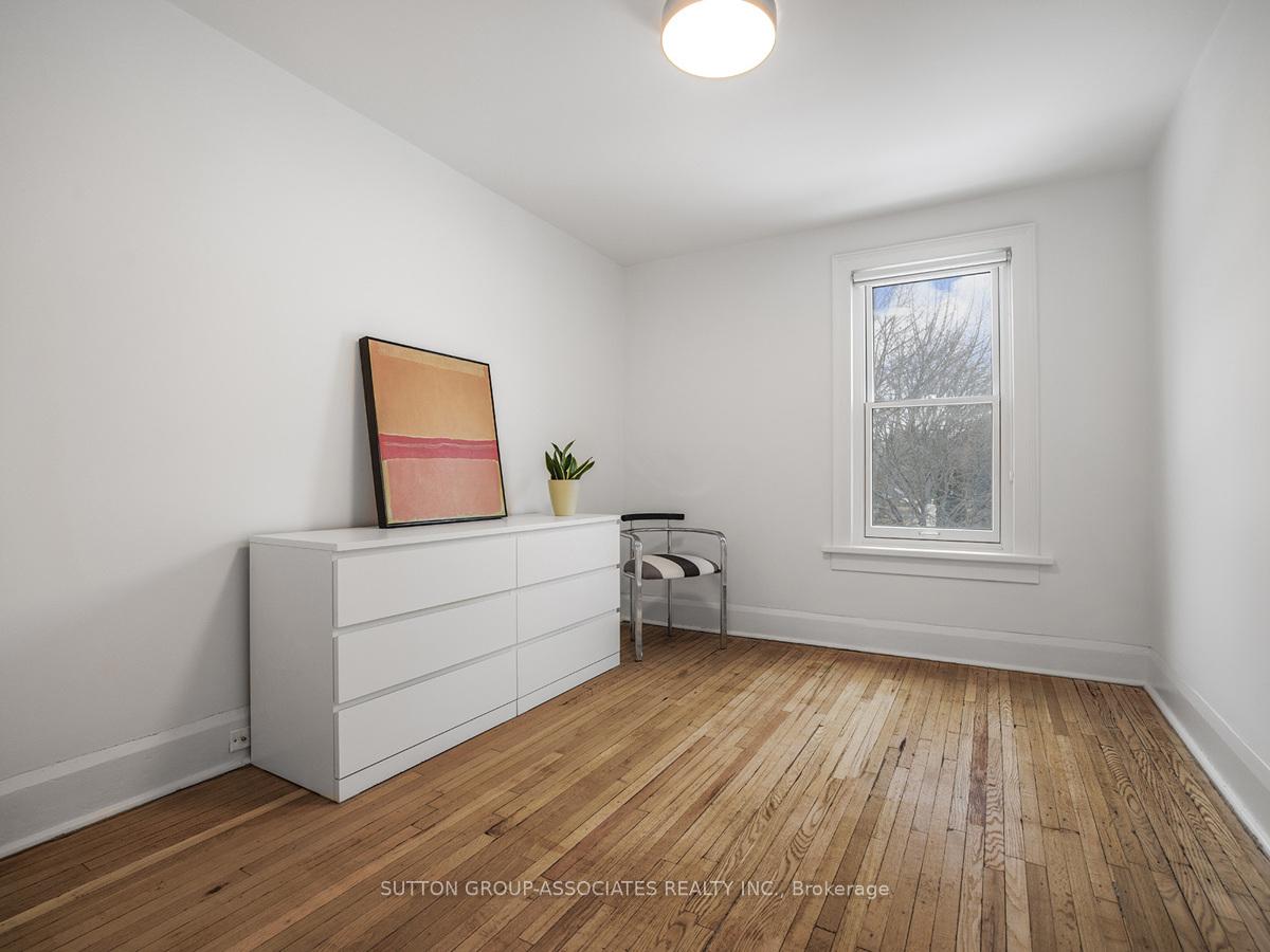 Photo 19 of 98 Maplewood Avenue, Toronto, Humewood-Cedarvale — HOMEH