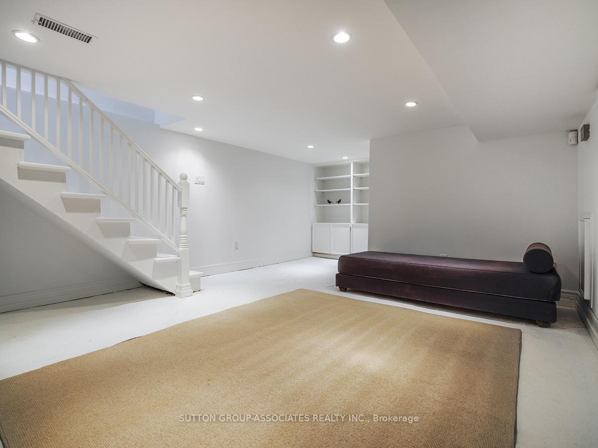 Photo 20 of 98 Maplewood Avenue, Toronto, Humewood-Cedarvale — HOMEH