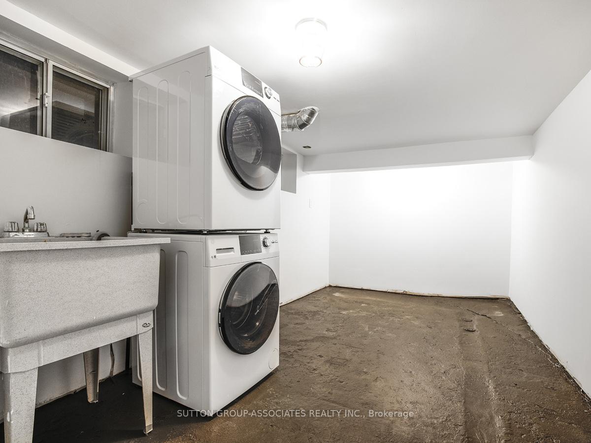 Photo 21 of 98 Maplewood Avenue, Toronto, Humewood-Cedarvale — HOMEH