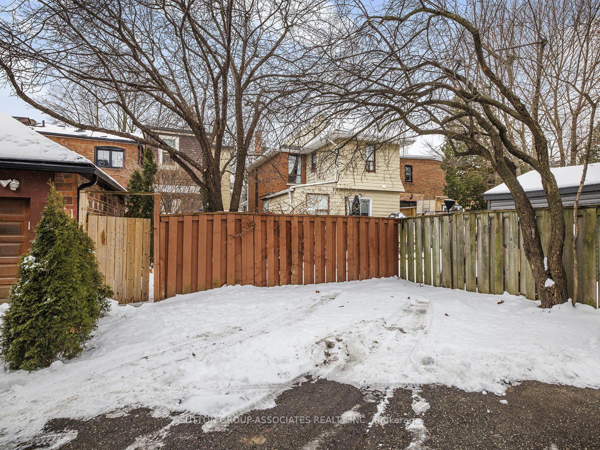 Photo 26 of 98 Maplewood Avenue, Toronto, Humewood-Cedarvale — HOMEH