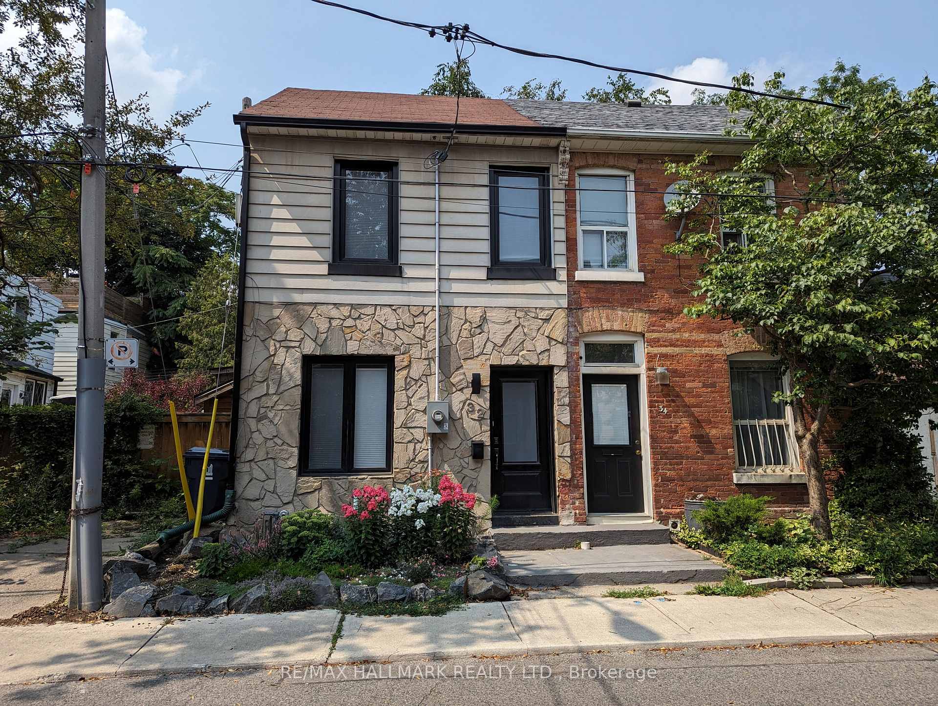 Photo 2 of 32 Clark Street, Toronto, South Riverdale — HOMEH