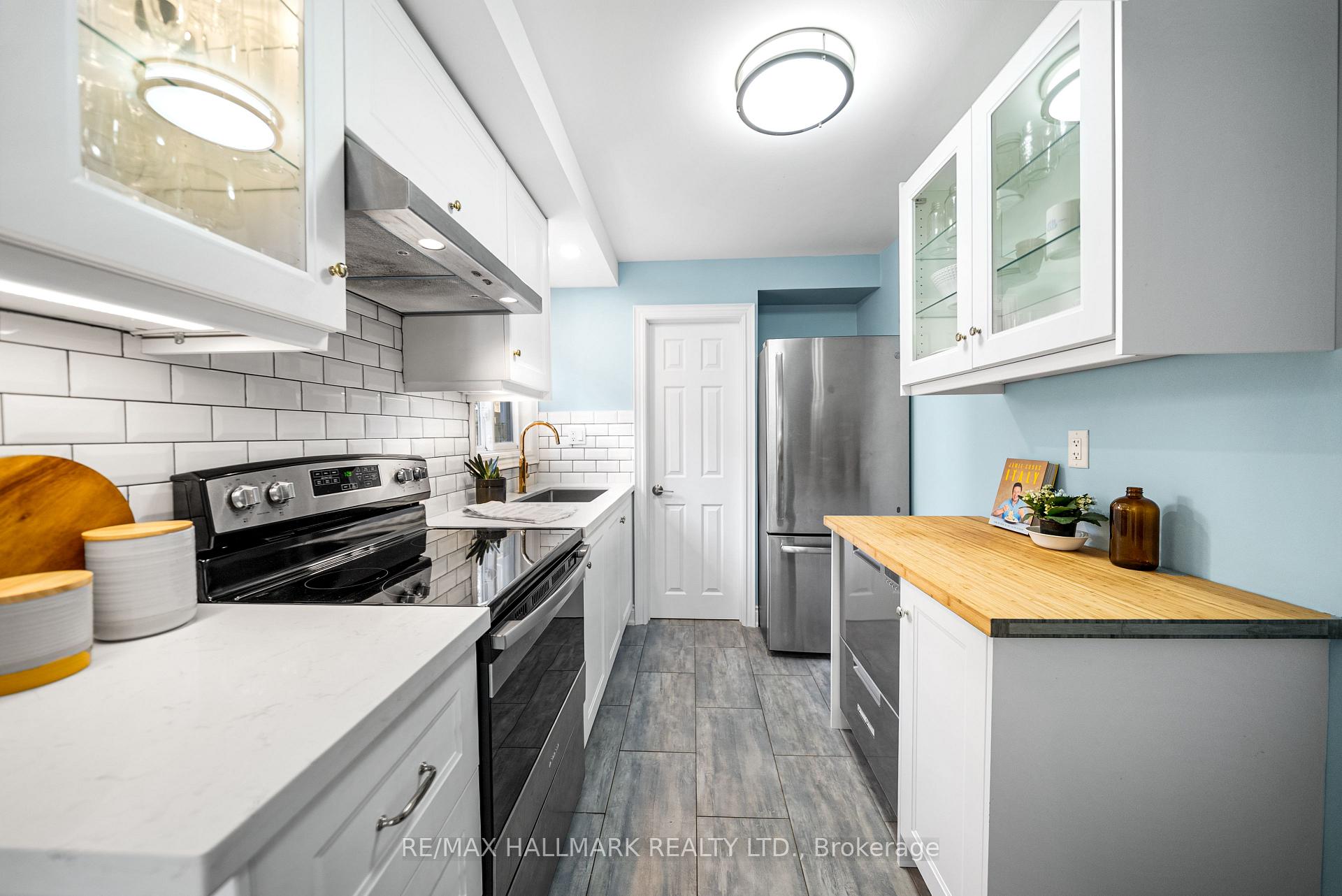 Photo 11 of 32 Clark Street, Toronto, South Riverdale — HOMEH