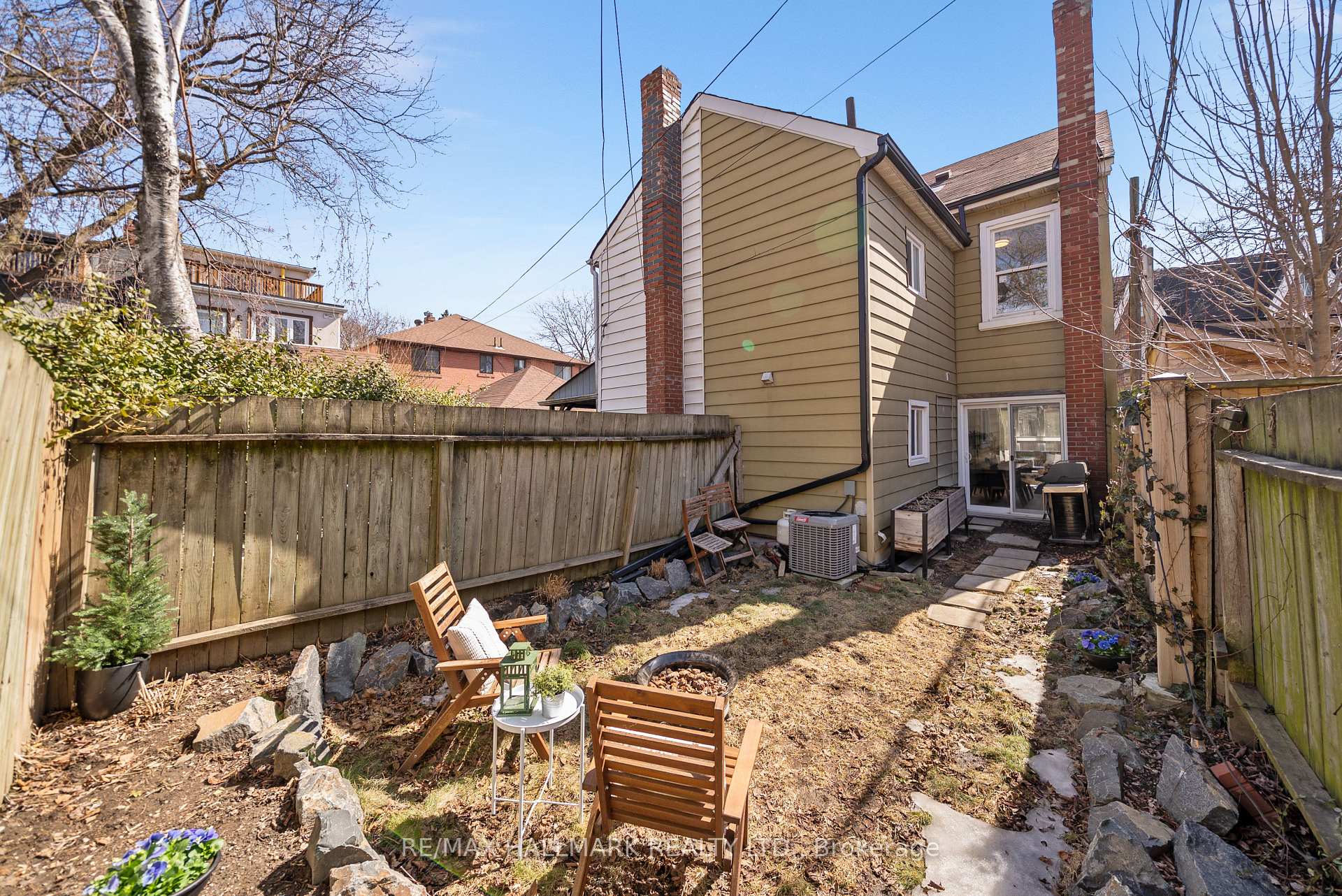 Photo 24 of 32 Clark Street, Toronto, South Riverdale — HOMEH