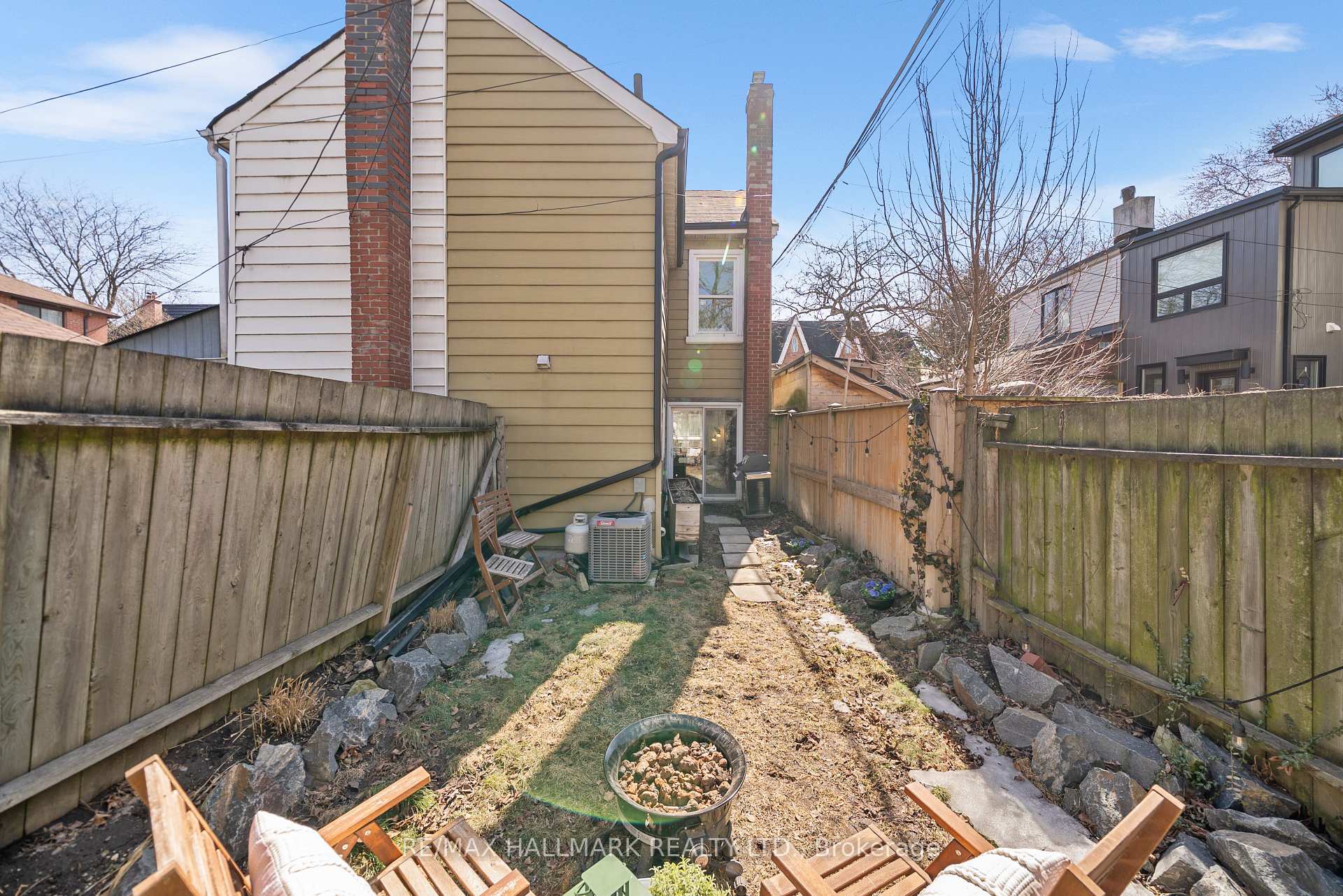 Photo 25 of 32 Clark Street, Toronto, South Riverdale — HOMEH