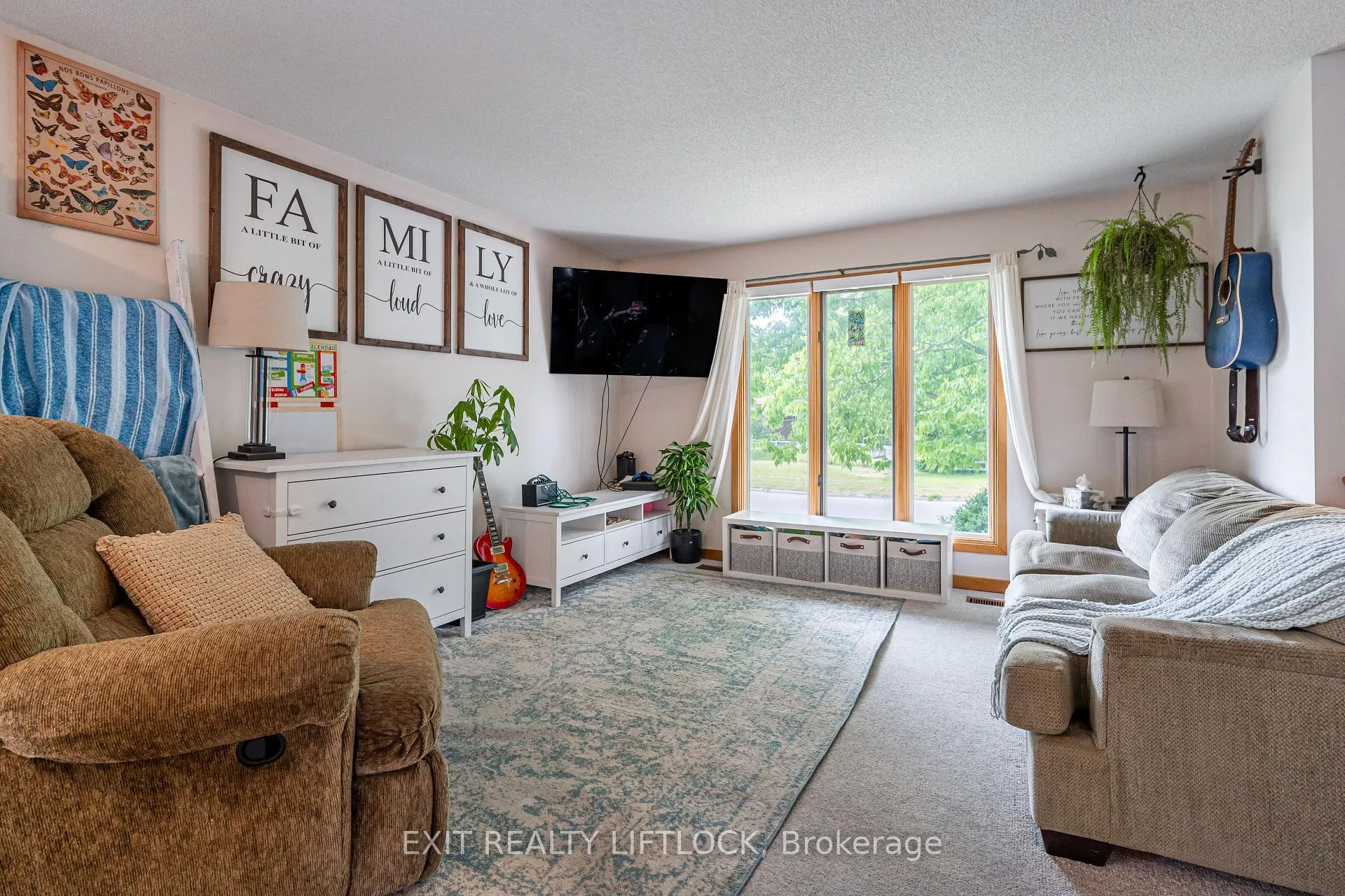Photo 3 of 2519 Foxmeadow Road, Peterborough, Ashburnham Ward 4 — HOMEH
