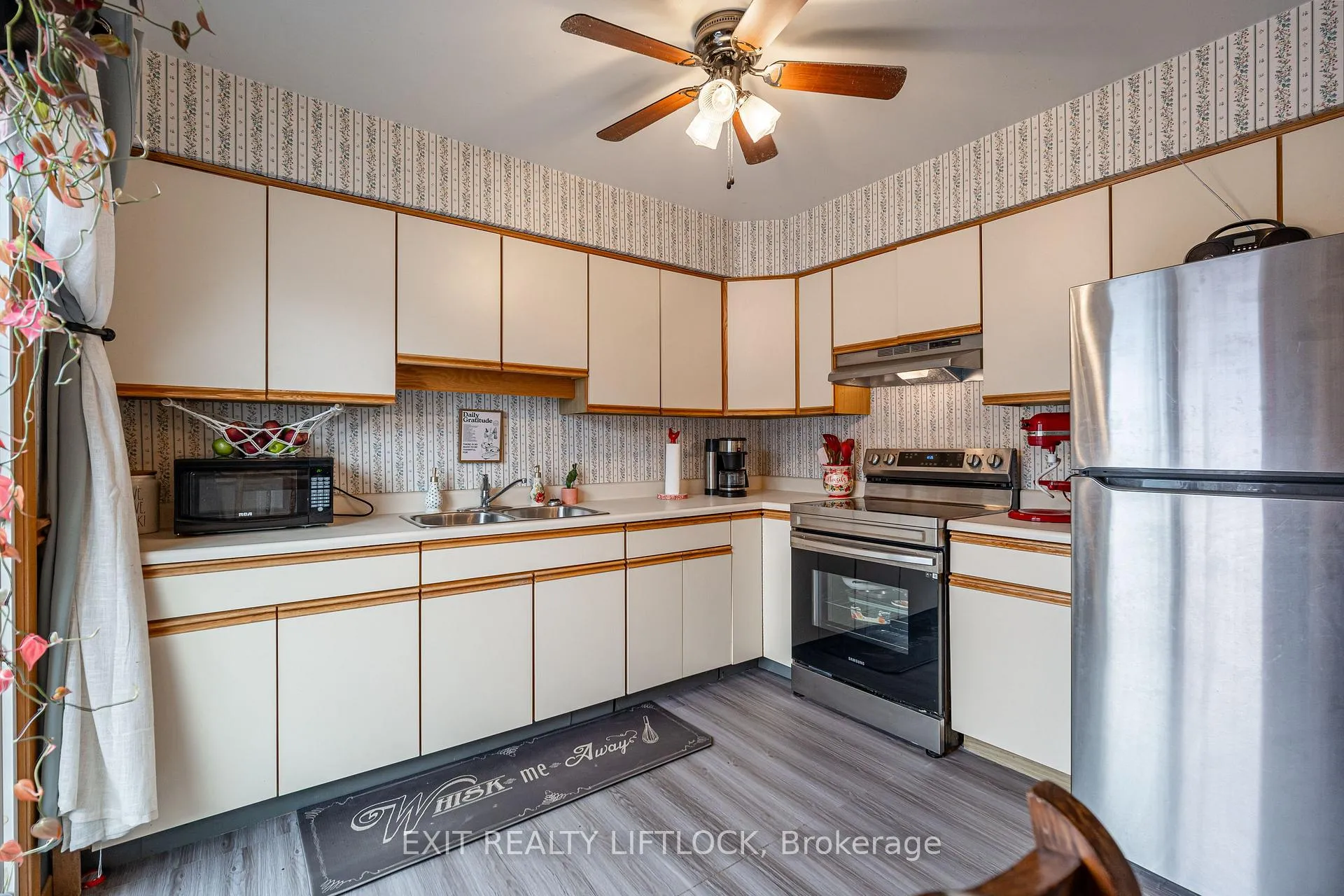 Photo 7 of 2519 Foxmeadow Road, Peterborough, Ashburnham Ward 4 — HOMEH