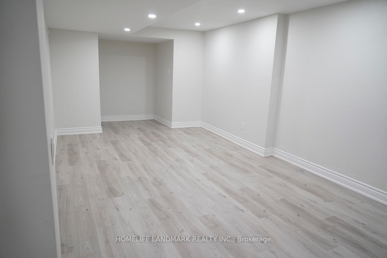 Photo 3 of Unit Bsmt, 34 Eaglestone Road, Scarborough, Tam O'Shanter-Sullivan — HOMEH