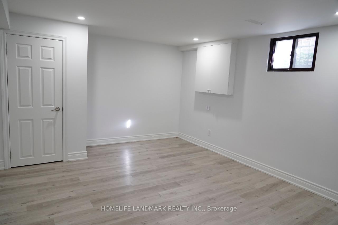 Photo 5 of Unit Bsmt, 34 Eaglestone Road, Scarborough, Tam O'Shanter-Sullivan — HOMEH