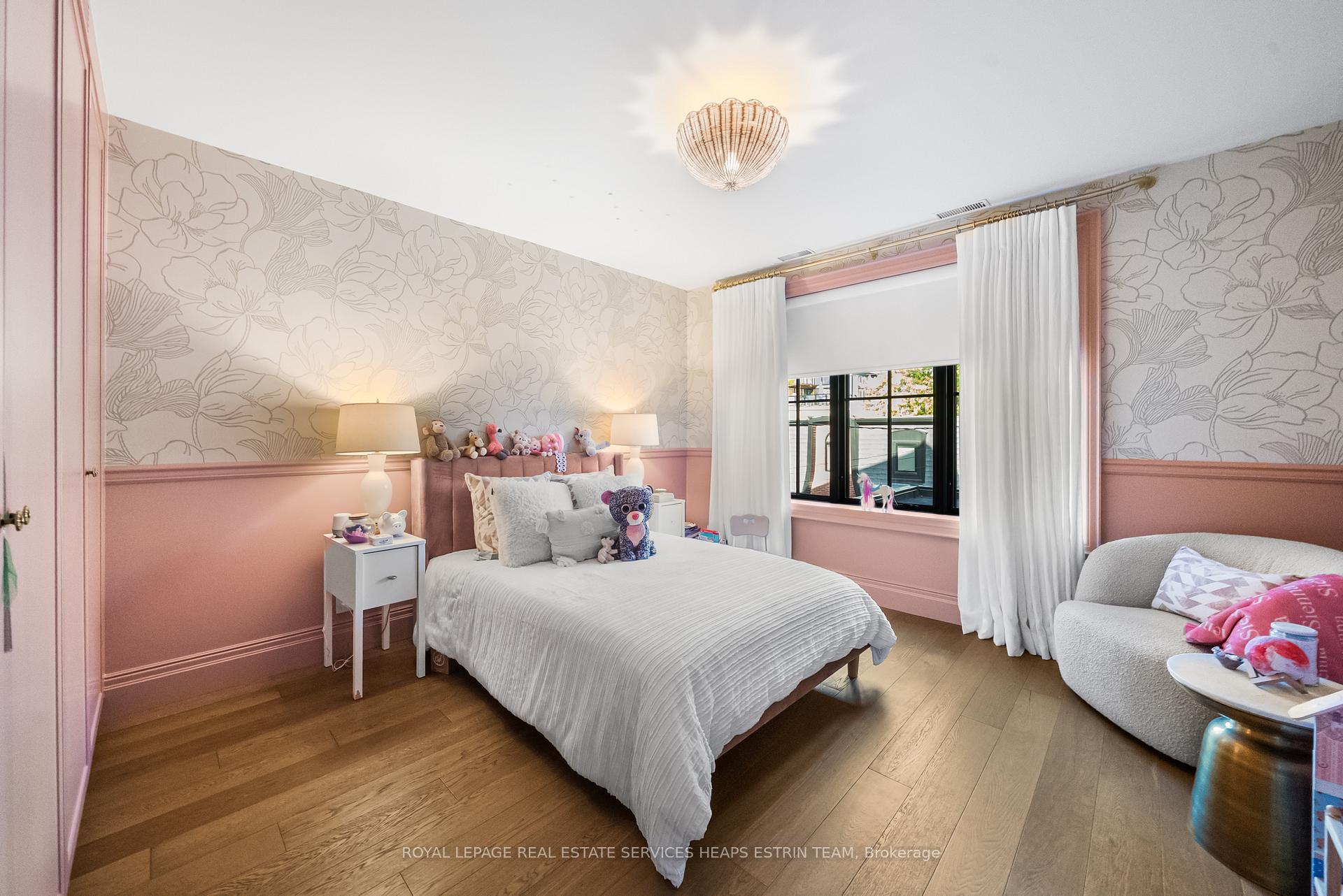 Photo 29 of 405 Palmerston Boulevard, Toronto, Palmerston-Little Italy — HOMEH