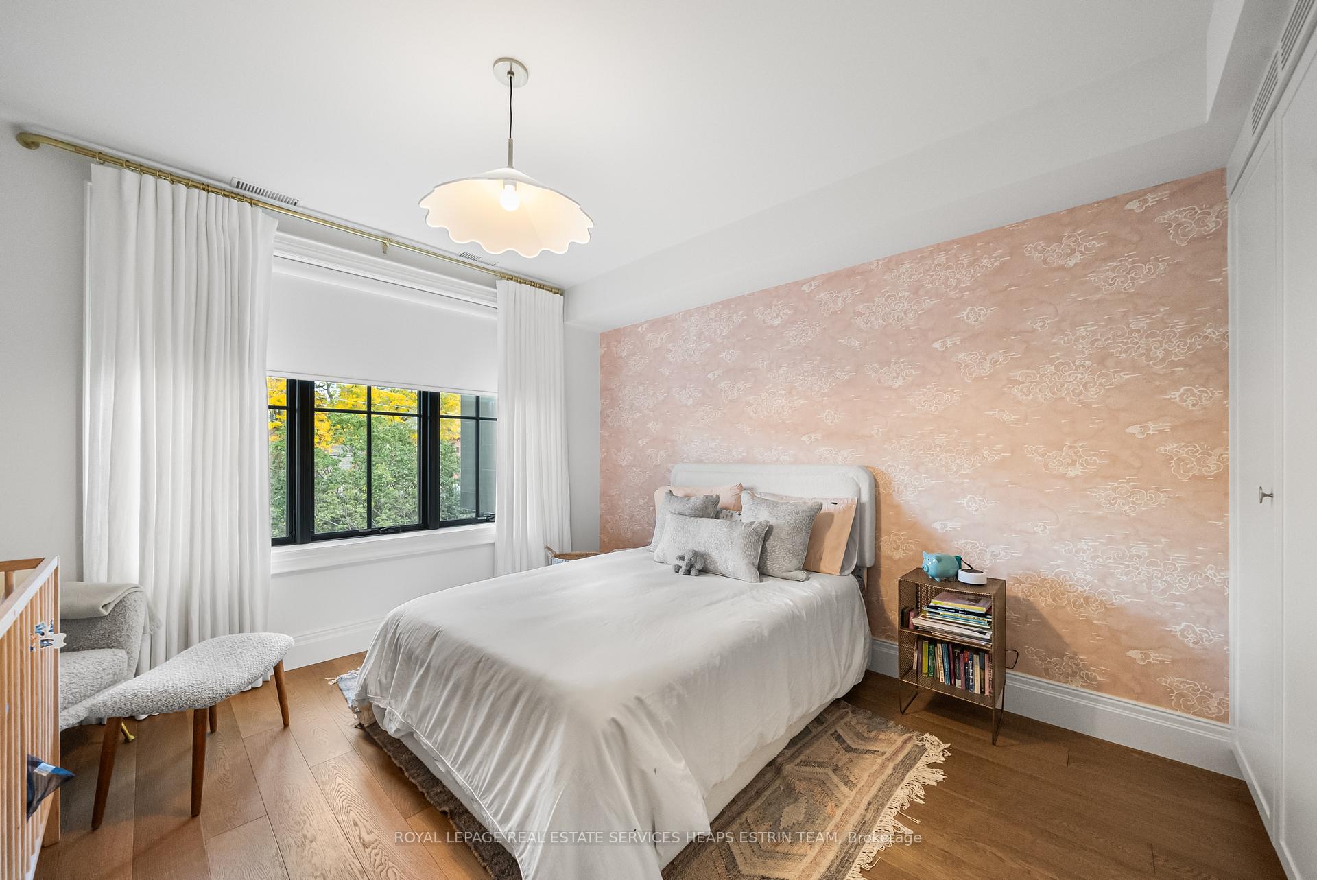 Photo 32 of 405 Palmerston Boulevard, Toronto, Palmerston-Little Italy — HOMEH