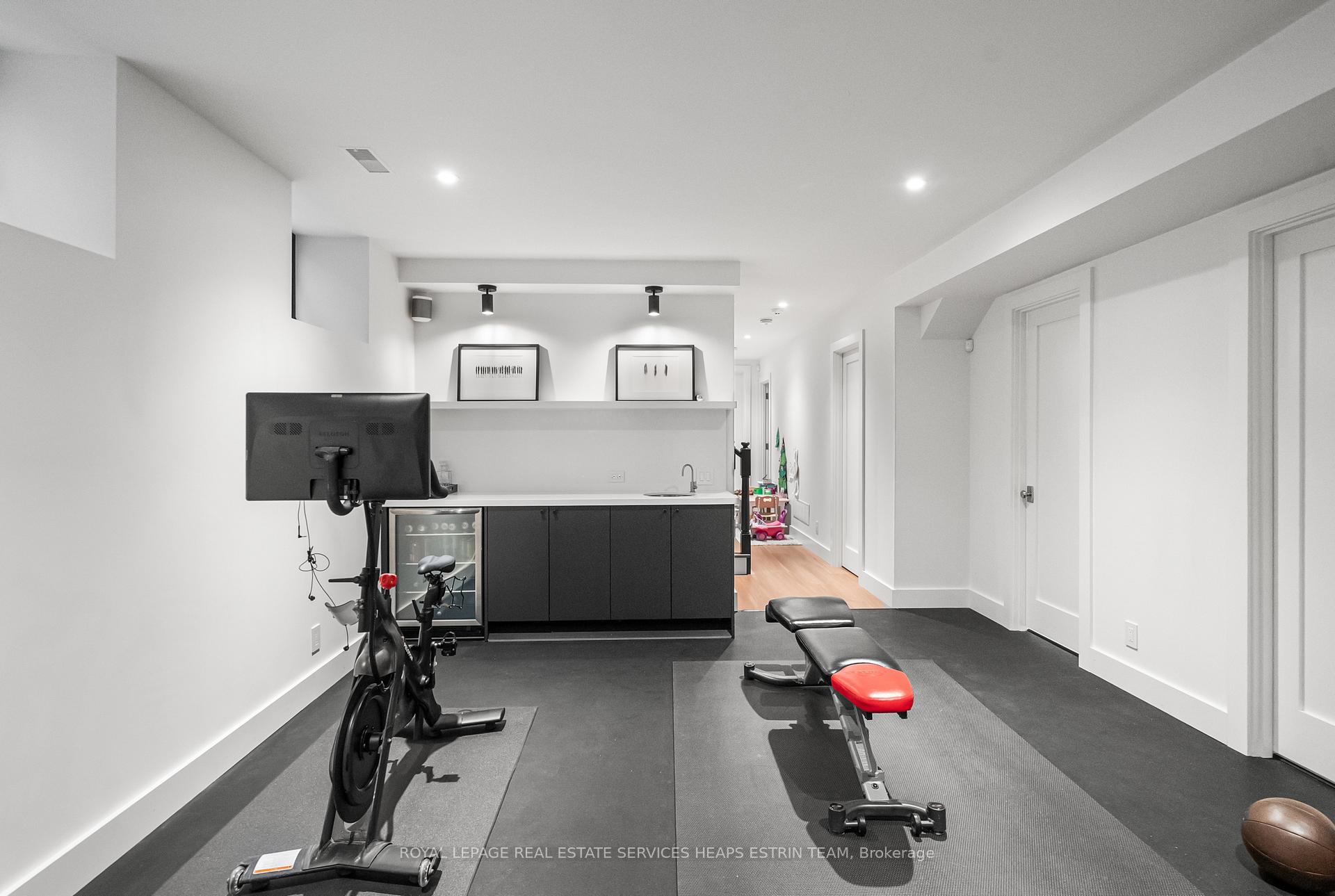 Photo 41 of 405 Palmerston Boulevard, Toronto, Palmerston-Little Italy — HOMEH