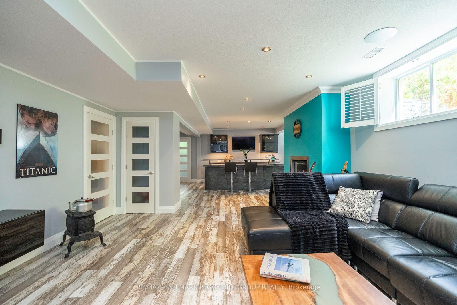 Photo 16 of 127 Goldfinch Crescent, Tiny, Rural Tiny — HOMEH