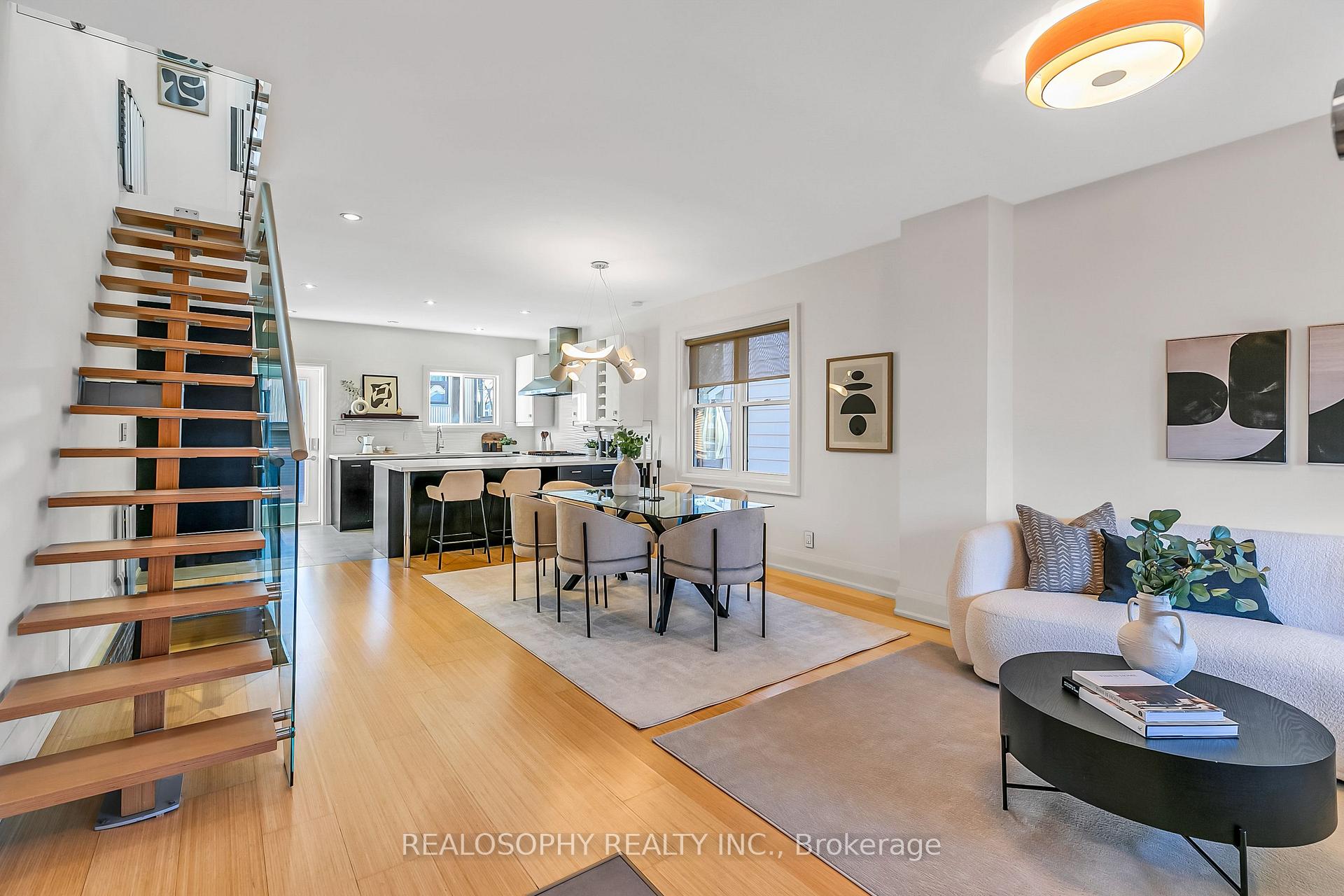 Photo 2 of 27 Chisholm Avenue, Toronto, East End-Danforth — HOMEH