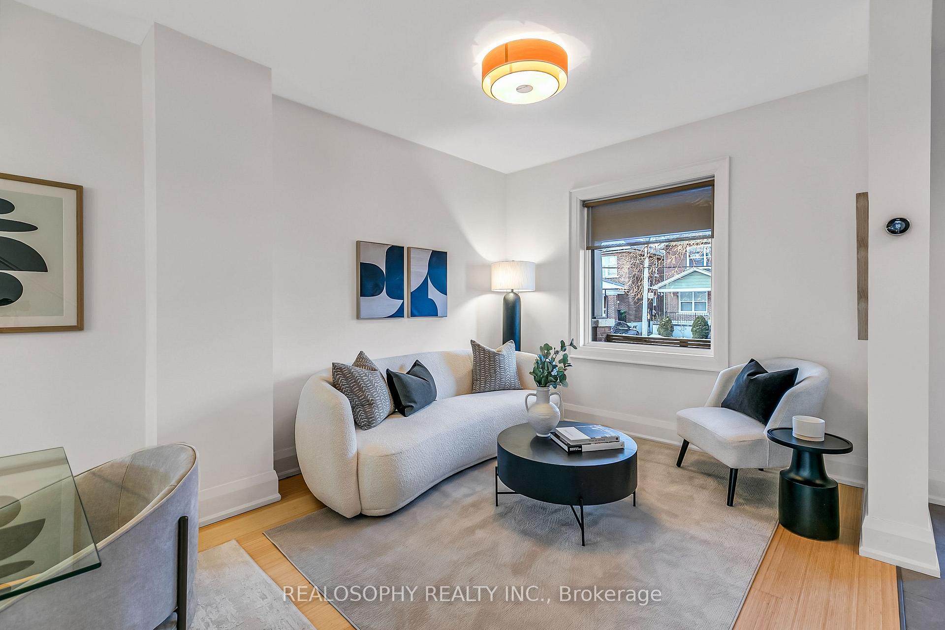 Photo 3 of 27 Chisholm Avenue, Toronto, East End-Danforth — HOMEH