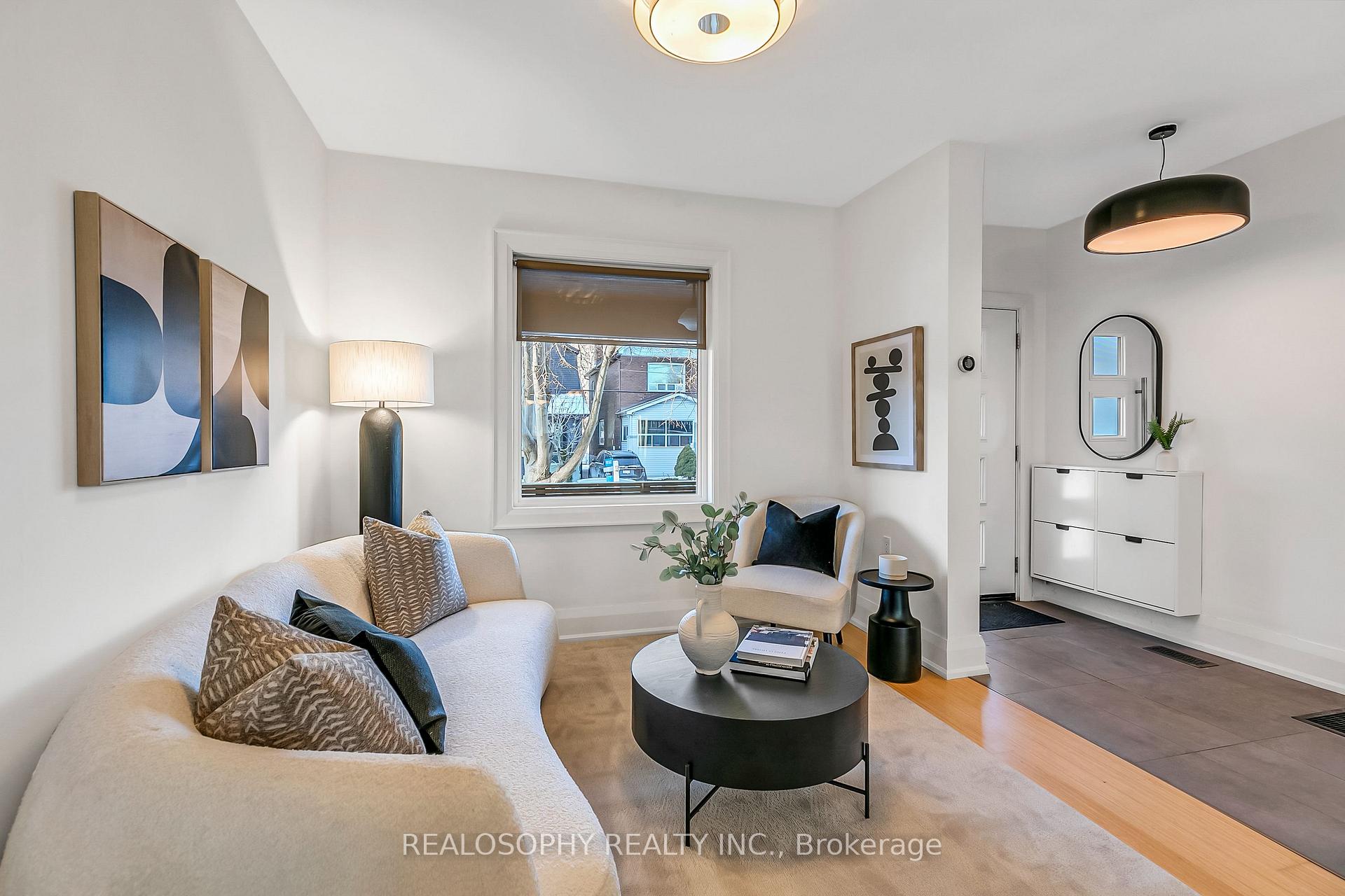 Photo 5 of 27 Chisholm Avenue, Toronto, East End-Danforth — HOMEH
