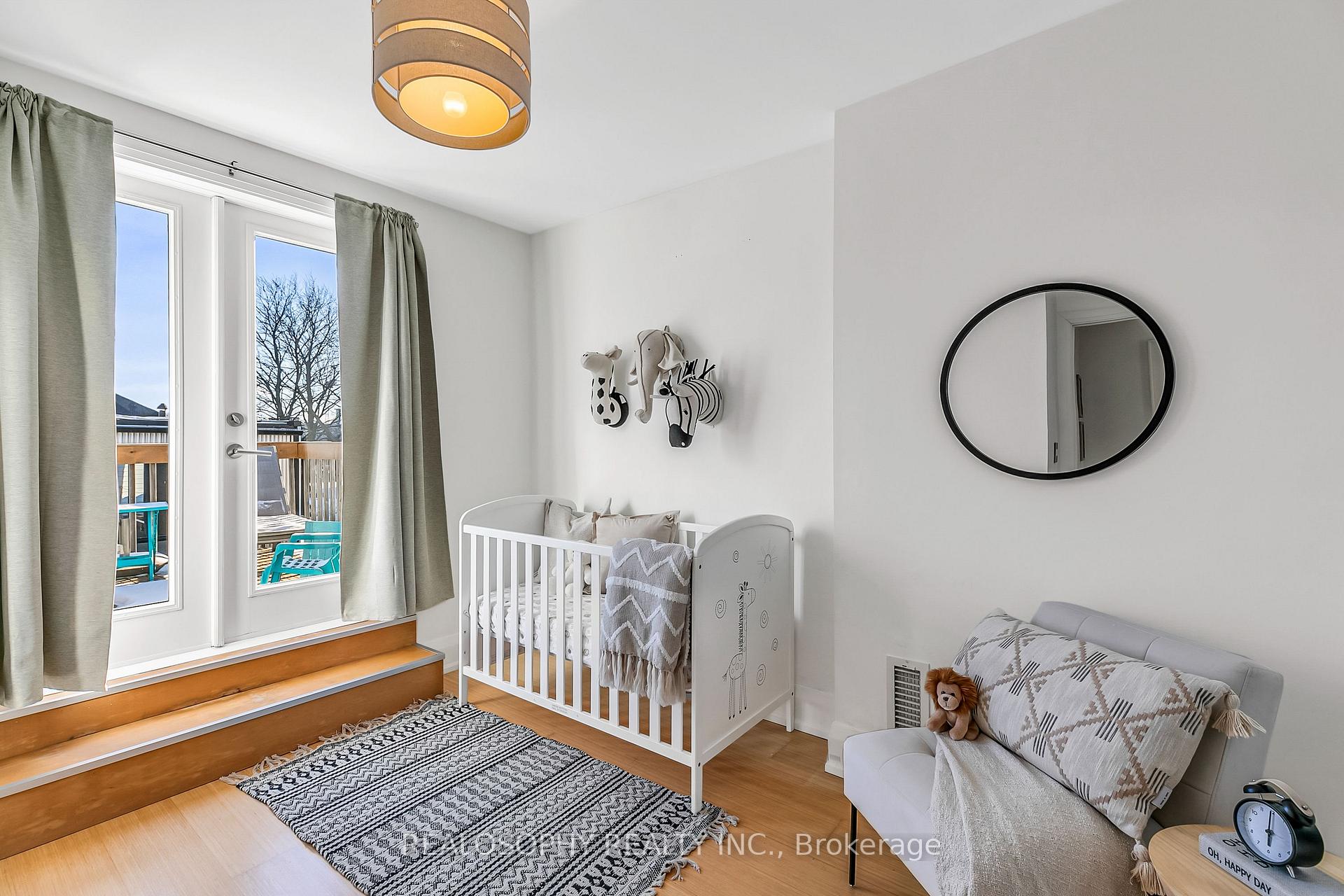 Photo 17 of 27 Chisholm Avenue, Toronto, East End-Danforth — HOMEH