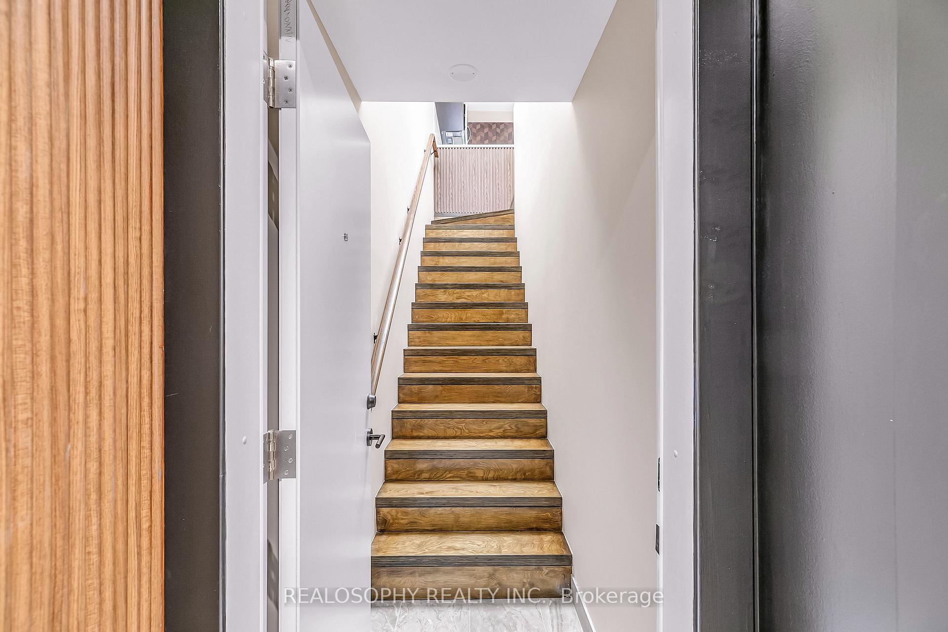 Photo 27 of 27 Chisholm Avenue, Toronto, East End-Danforth — HOMEH