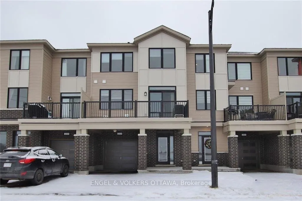 Photo 1 of 213 Hibernian Walk, Ottawa, Kanata - Emerald Meadows/Trailwest — HOMEH