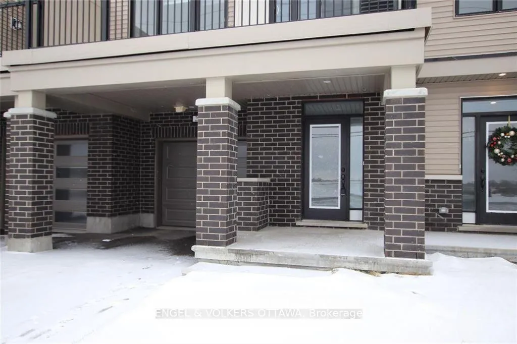 Photo 2 of 213 Hibernian Walk, Ottawa, Kanata - Emerald Meadows/Trailwest — HOMEH